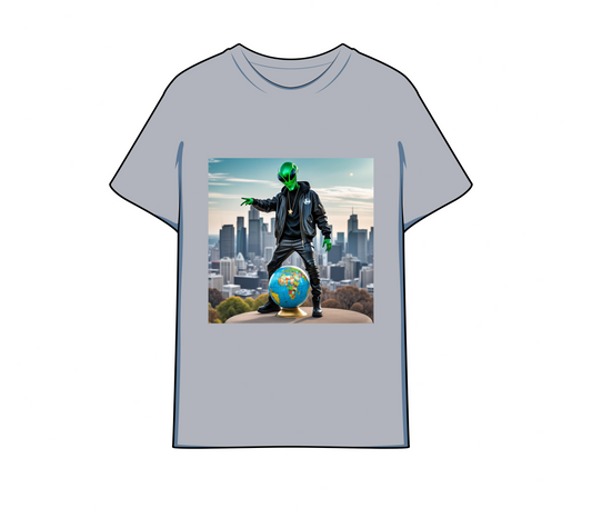 T shirt with an Alien Rapper on it